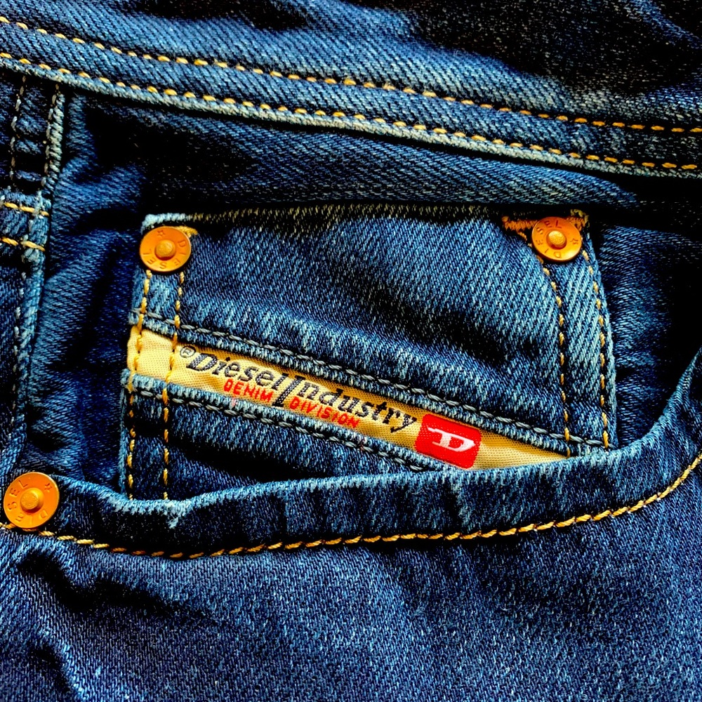 Diesel Dark Blue Jeans W32 L32 new without tag, 100% cotton regular straight fit